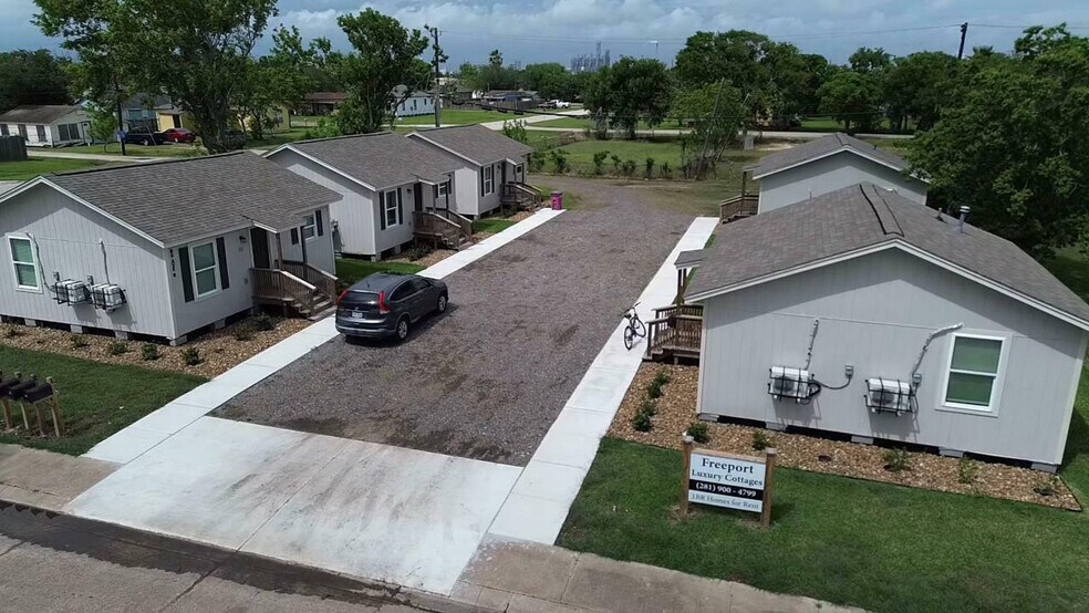 Primary Photo Of 8 S Avenue B, Freeport Multifamily For Sale