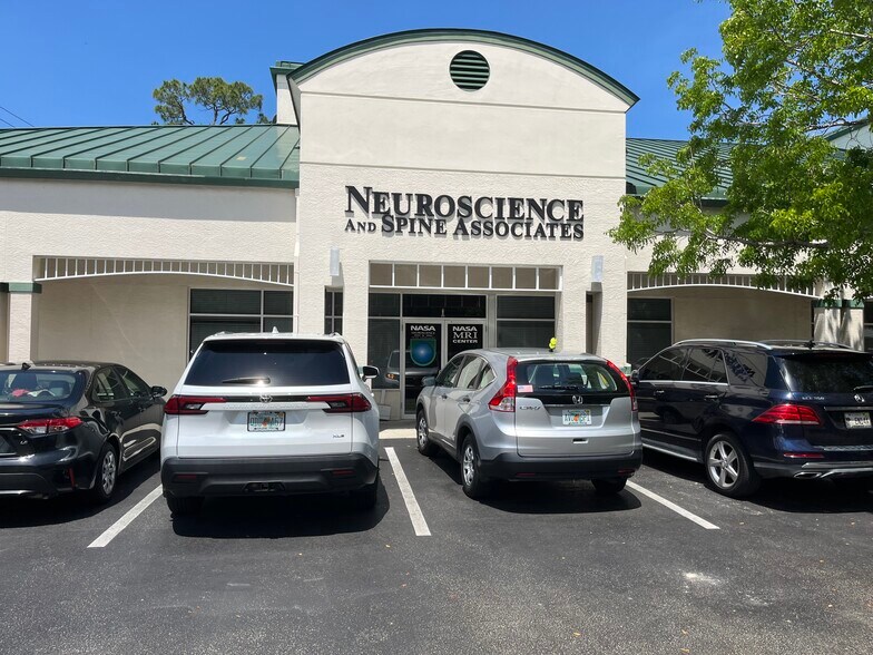 More Photos Of 877 111th Ave N, Naples Office For Lease