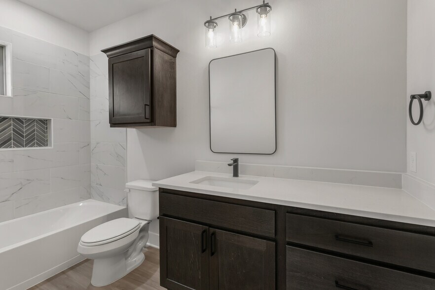 More Photos Of 514 Deacon Dr W, College Station Apartments For Sale