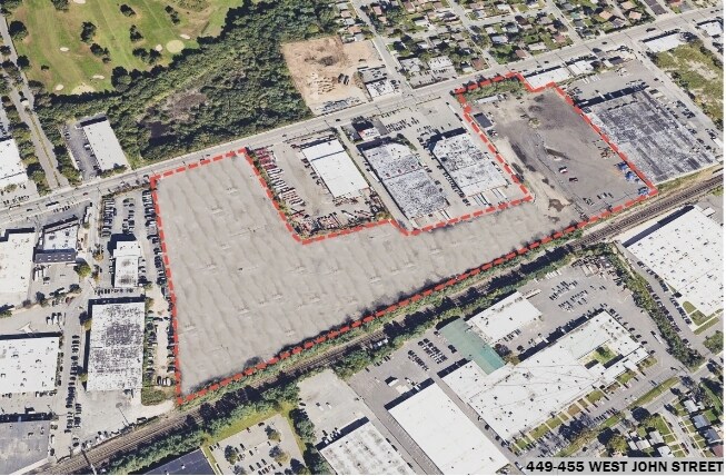 More Photos Of 449 West John St, Hicksville Land For Lease