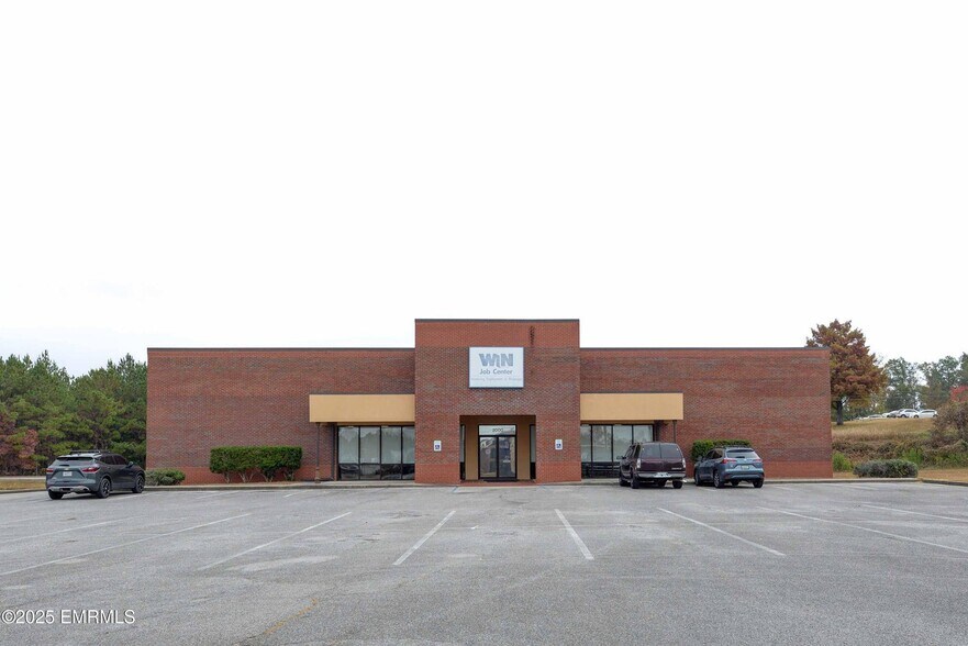 More Photos Of 2000 Highway 19 N, Meridian Office For Sale