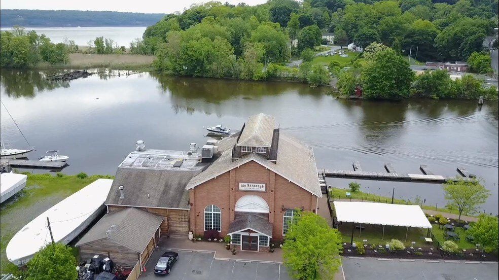 More Photos Of 88-110 Rondout Landing, Kingston Restaurant For Sale