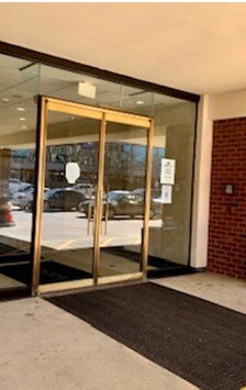More Photos Of 6858 Old Dominion Dr, McLean Office For Sale