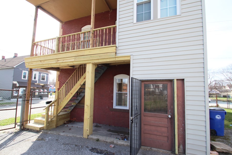 More Photos Of 3471 W 41st St, Cleveland Storefront Retail Residential For Lease