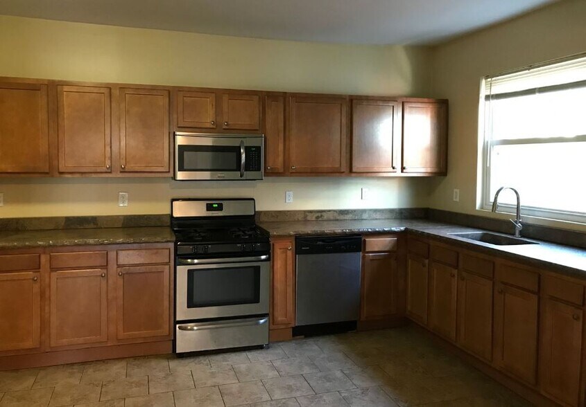 More Photos Of 7218 Meade St, Pittsburgh Apartments For Sale