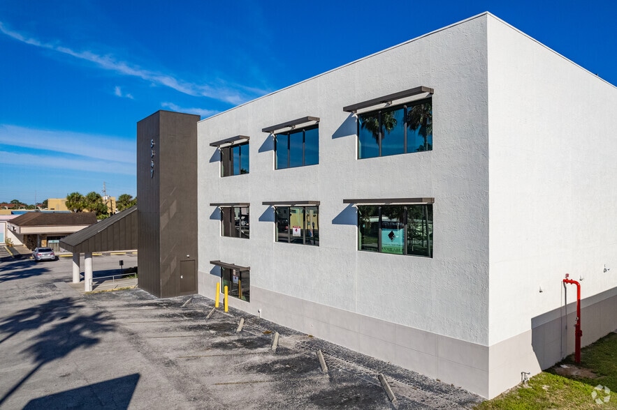 More Photos Of 5347 Main St, New Port Richey Medical For Lease