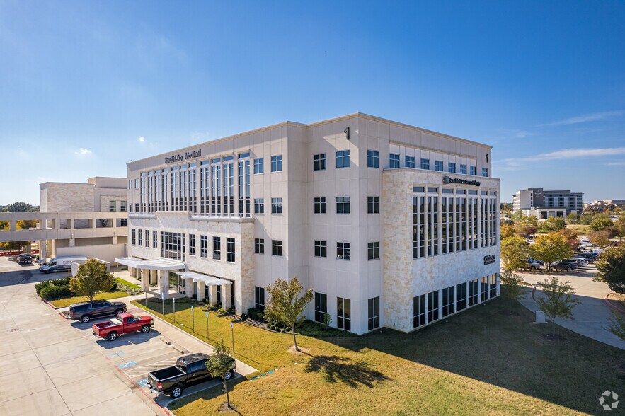 More Photos Of 431 E State Highway 114, Southlake Medical For Lease