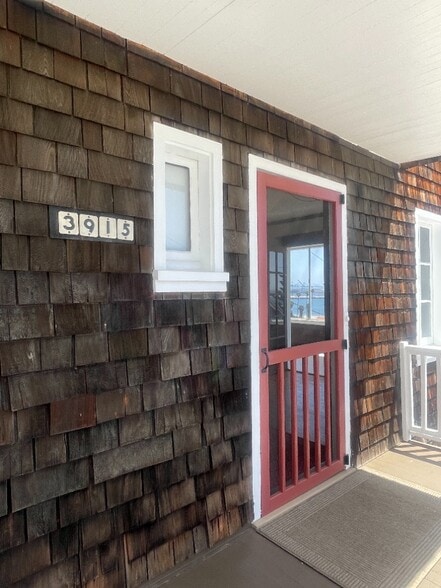 More Photos Of 3915 Bluff Pl, San Pedro Apartments For Sale