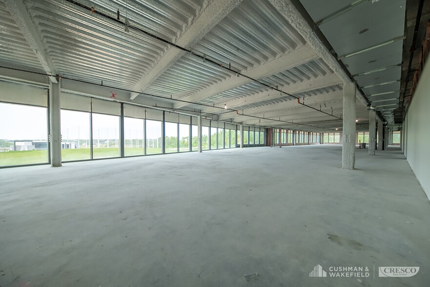 More Photos Of 5959 Rockside Woods Blvd, Independence Office For Lease