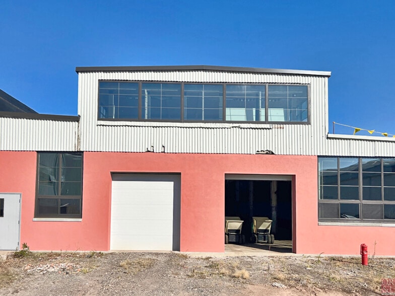 More Photos Of 221 South St, New Britain Unknown For Lease