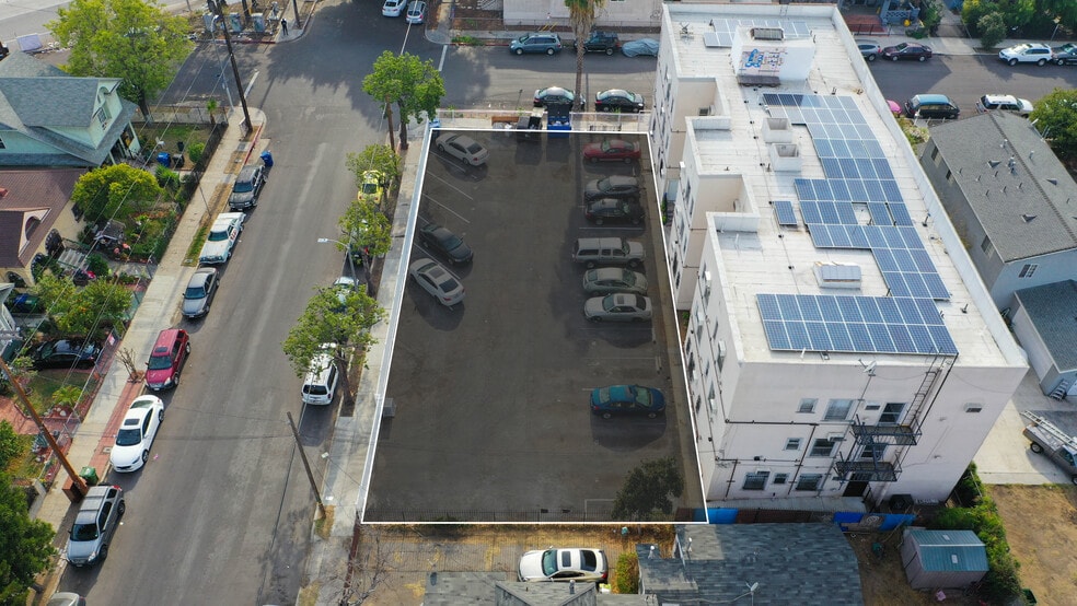 More Photos Of 1627 Oak St, Los Angeles Land For Sale