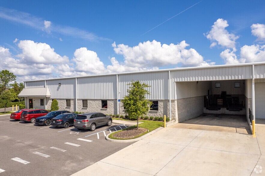 More Photos Of 644 Trestle Pt, Sanford Warehouse For Lease