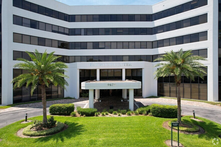 More Photos Of 9428 Baymeadows Rd, Jacksonville Office For Lease