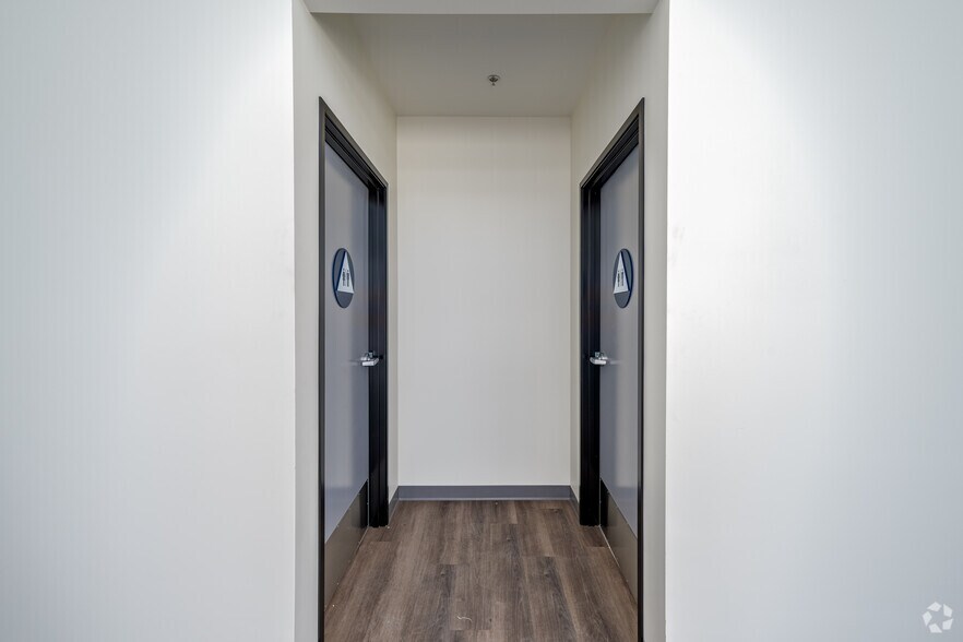 More Photos Of 19472 Cajon Blvd, San Bernardino Distribution For Lease