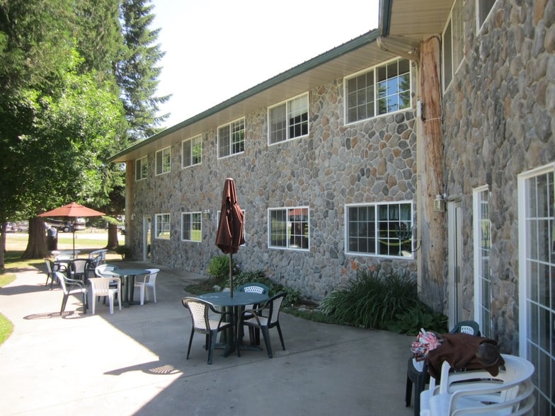 More Photos Of 5310 Dickensheet Rd, Coolin Hotel For Sale