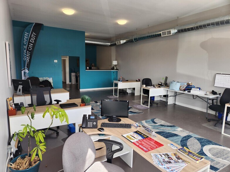 More Photos Of 566 Frank Hill Rd, Peterborough Storefront Retail Office For Lease