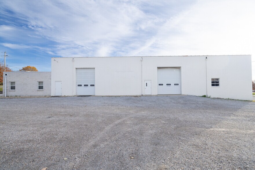 More Photos Of 65 Carmen Rd, Tallmadge Warehouse For Lease