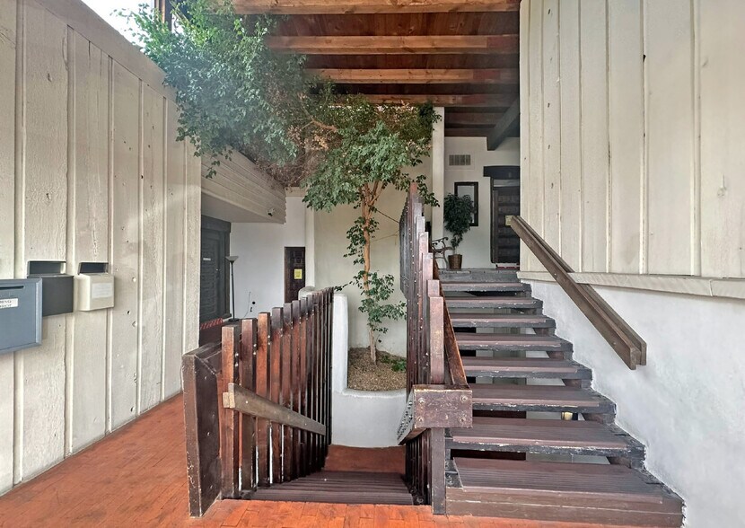 More Photos Of 201-209 Eubank Blvd NE, Albuquerque Office For Lease