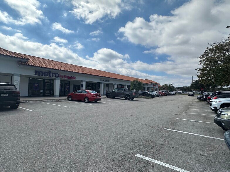 More Photos Of 12550 Pines Blvd, Pembroke Pines Unknown For Lease