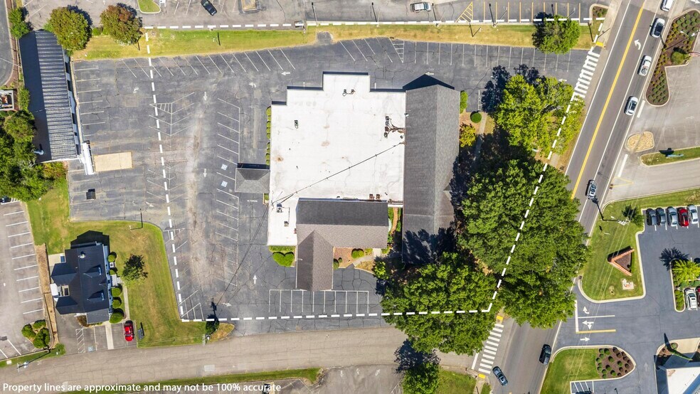 More Photos Of 2415 N Ocoee St, Cleveland Funeral Home For Sale