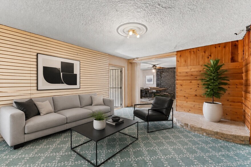More Photos Of 5034 N Nebraska Ave, Tampa Freestanding For Sale