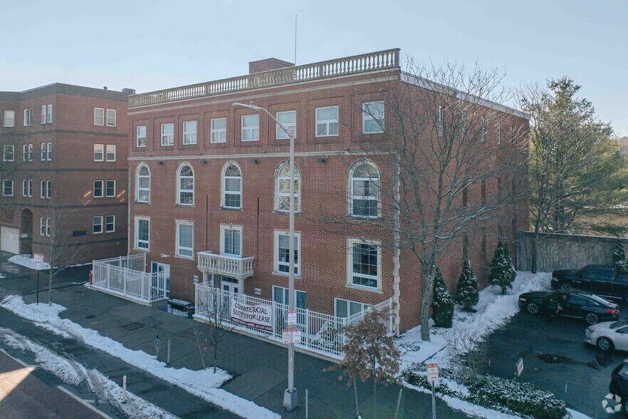Primary Photo Of 2464 Massachusetts Ave, Cambridge Office For Lease