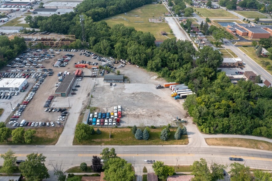 More Photos Of 3120 E 170th St, Lansing Truck Terminal For Sale