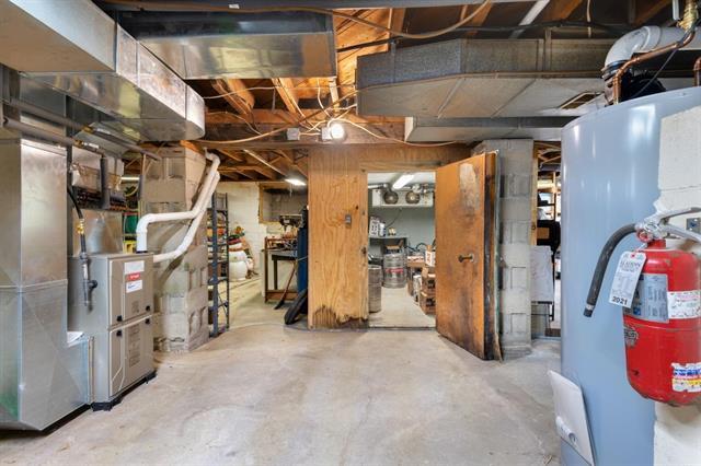 More Photos Of W13440 Jungle Jim Ln, Silver Cliff Restaurant For Sale