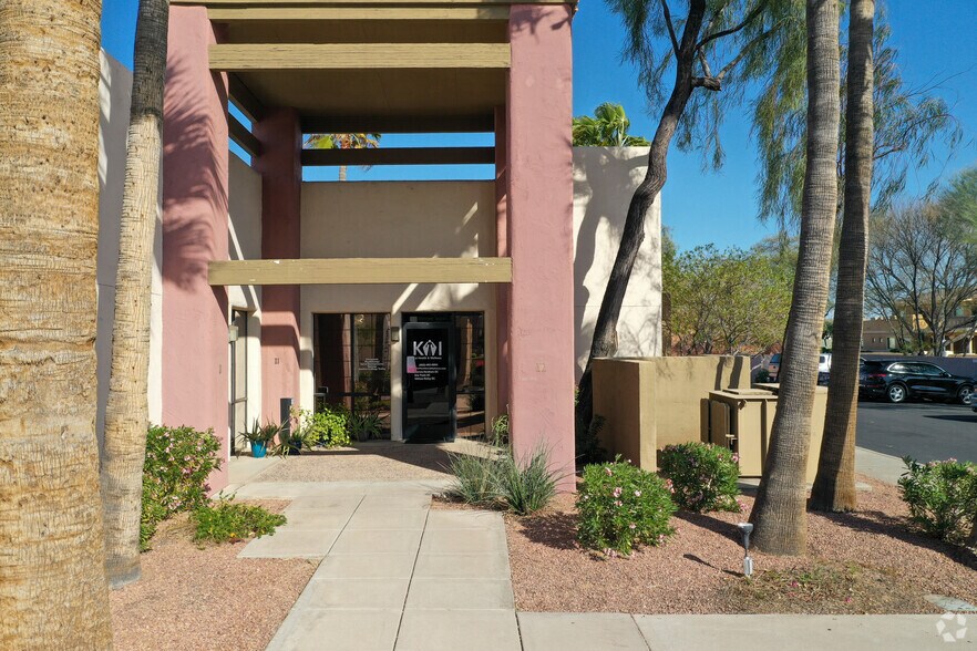 More Photos Of 16620 N 40th St, Phoenix Unknown For Lease