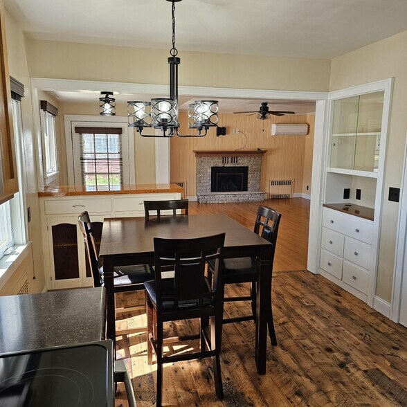 More Photos Of 504 S Pelham St, Rhinelander Freestanding For Sale