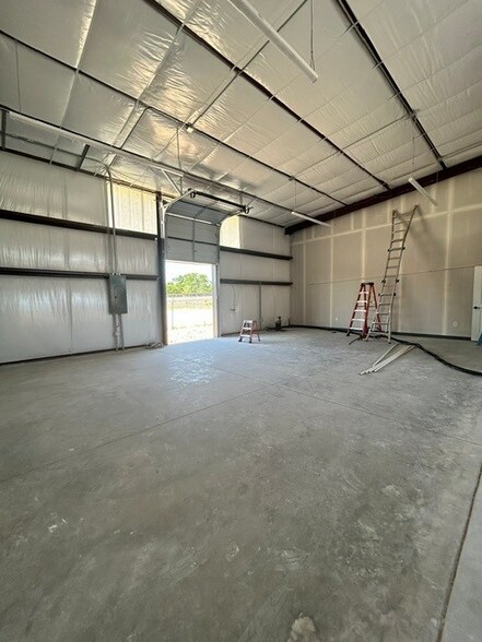 More Photos Of 3396 Kegley rd, Temple Showroom For Lease