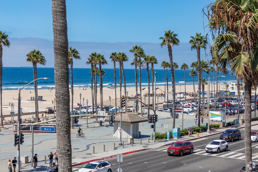 More Photos Of 300 Pacific Coast Hwy, Huntington Beach Office For Lease