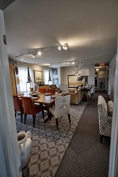 More Photos Of 584 State Rt 17, Ridgewood Office Residential For Lease