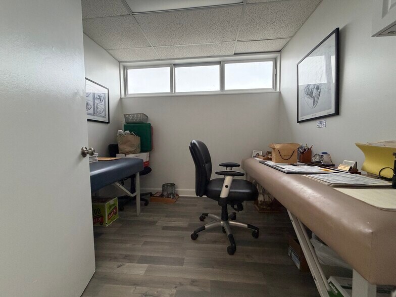 More Photos Of 600 NW 35th Ave, Miami Medical For Lease