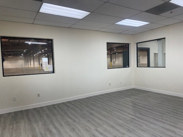 More Photos Of 2136 Pony Express Ct, Stockton Manufacturing For Lease