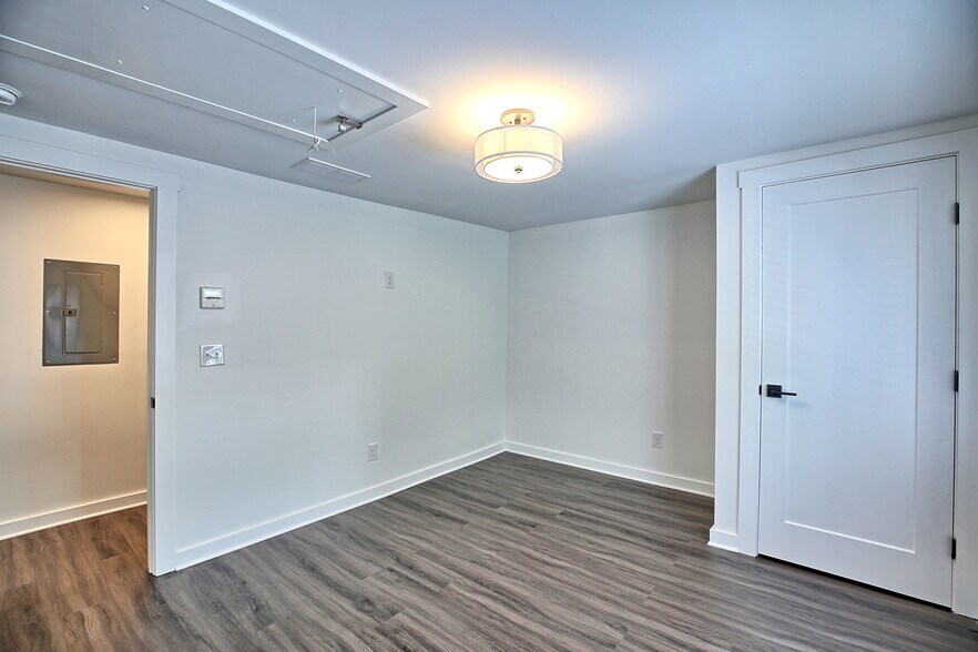 More Photos Of 1026 Ashby Grv SW, Atlanta Apartments For Sale