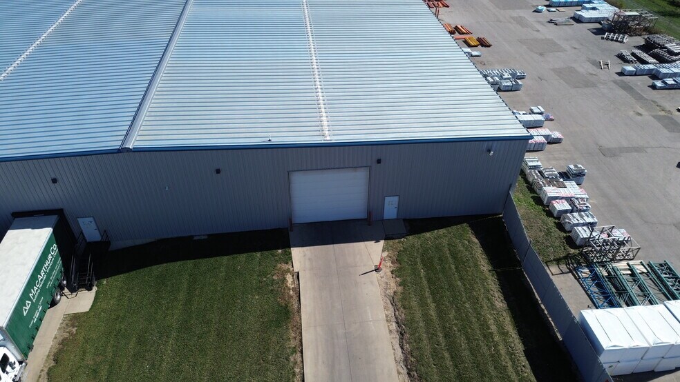 More Photos Of 815 Mann Rd SW, Cedar Rapids Warehouse For Sale