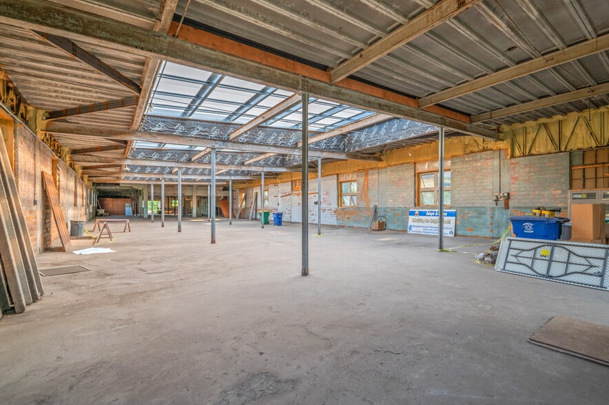 More Photos Of 815 Chicago St, Green Bay Industrial For Sale