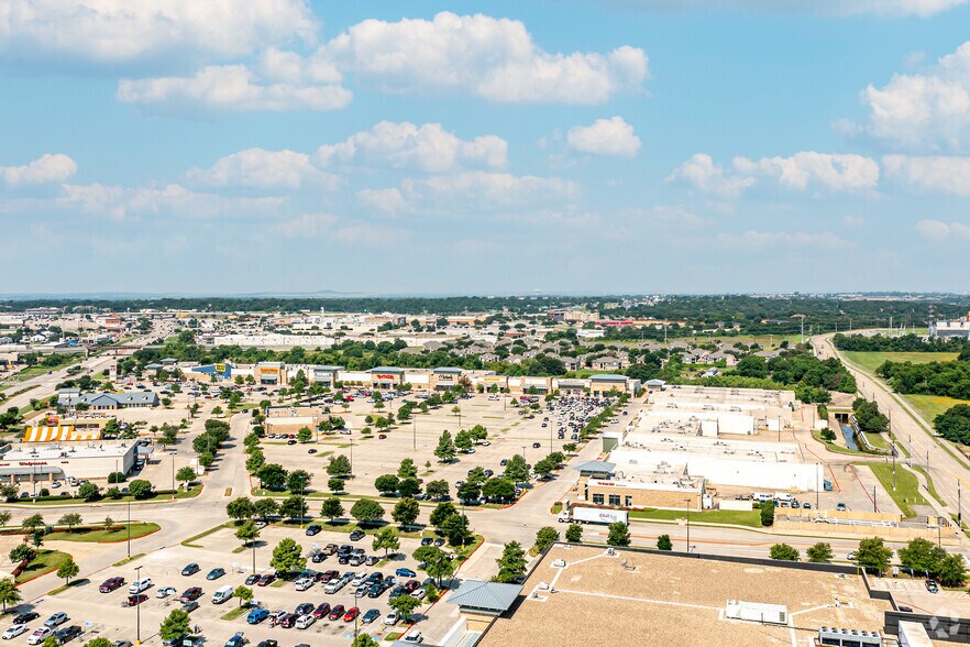 More Photos Of 1400-1800 S Loop 288, Denton Unknown For Lease