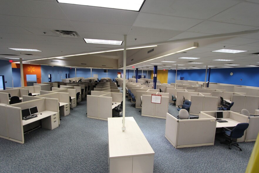 More Photos Of 5912 US Highway 49, Hattiesburg Storefront For Sale