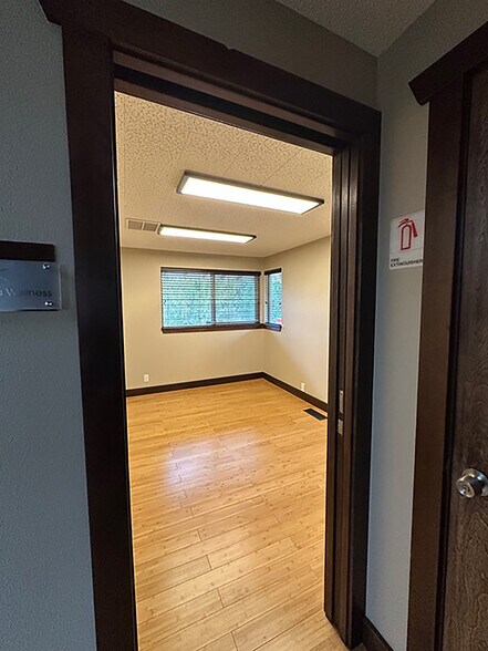 More Photos Of 1320 Alameda Ave, Fircrest Medical For Lease