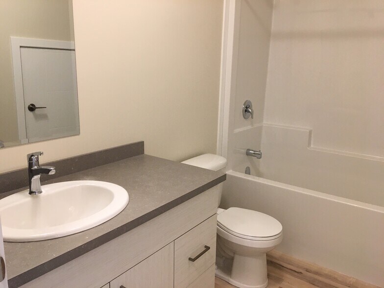 More Photos Of 106 Jespersen Ave, Spruce Grove Apartments For Sale