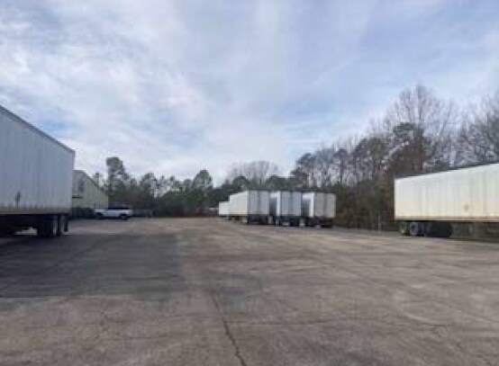 More Photos Of 471 County Road 740, Dumas Warehouse For Lease