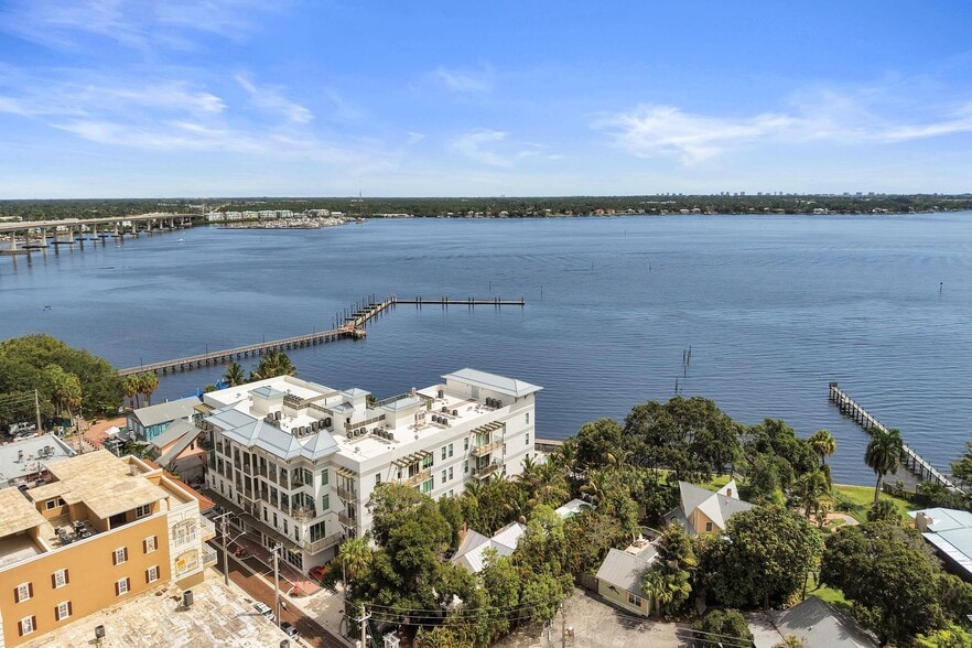More Photos Of 37-41 SW Seminole St, Stuart Apartments For Lease