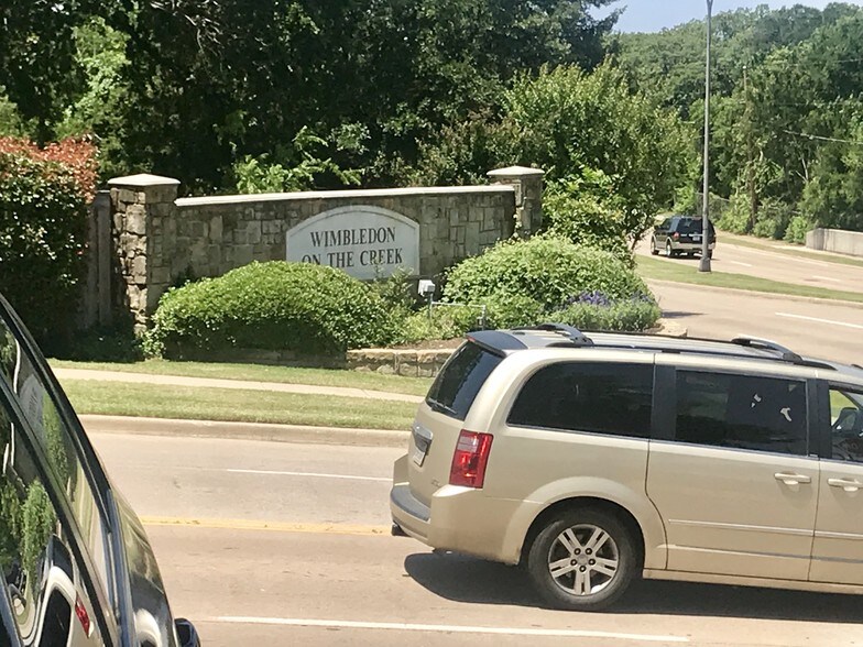 More Photos Of 1730 W Bardin Rd, Arlington Freestanding For Lease