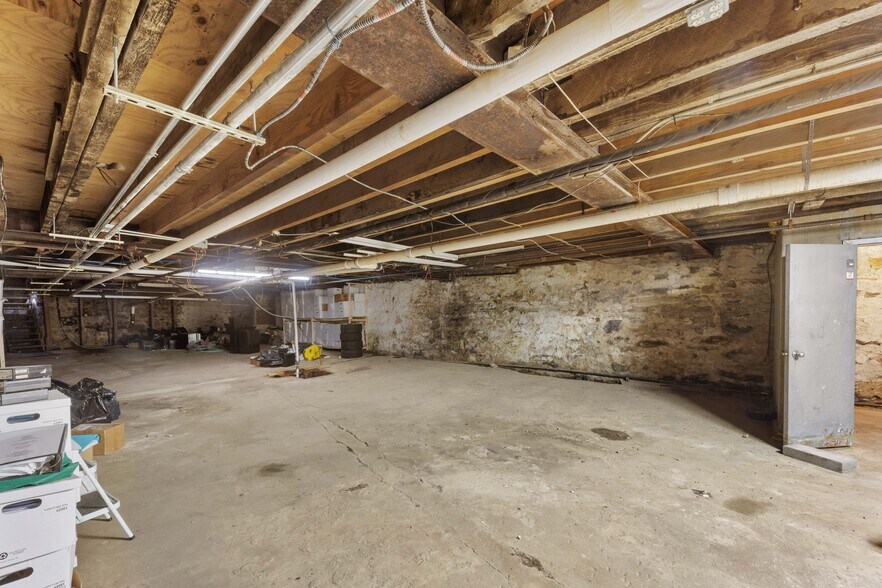 More Photos Of 4729 White Plains Rd, Bronx Storefront For Lease