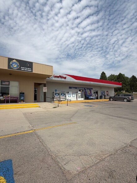More Photos Of 719-731 Washington Blvd, Newcastle Storefront Retail Office For Sale