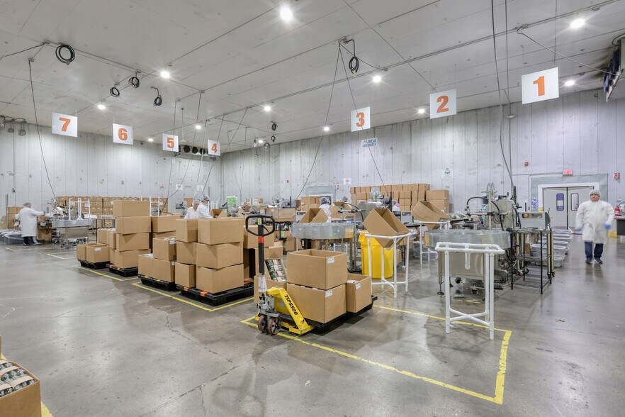 More Photos Of 1814 Washington St, Jefferson Refrigeration Cold Storage For Lease