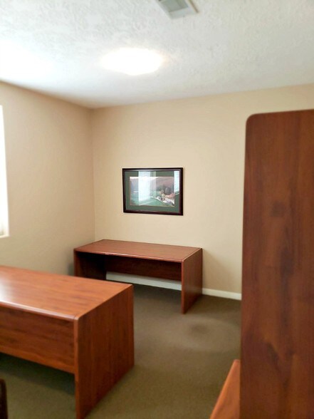 More Photos Of 32618 Tamina Rd, Magnolia Office Residential For Sale