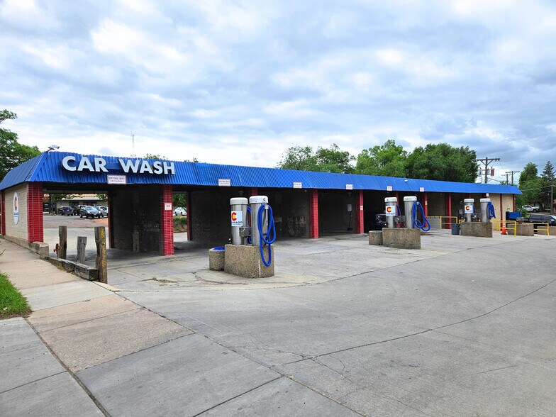 Primary Photo Of 1675 W Uintah St, Colorado Springs Carwash For Sale